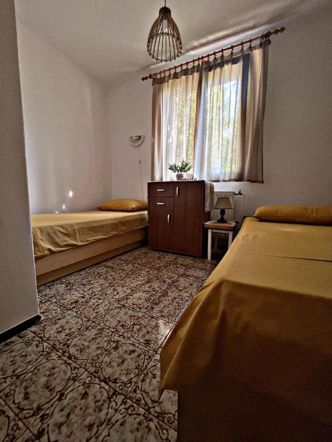 Apartment Villa Angelina, 70M From The Beach, Free Parking Novigrad  Ngoại thất bức ảnh